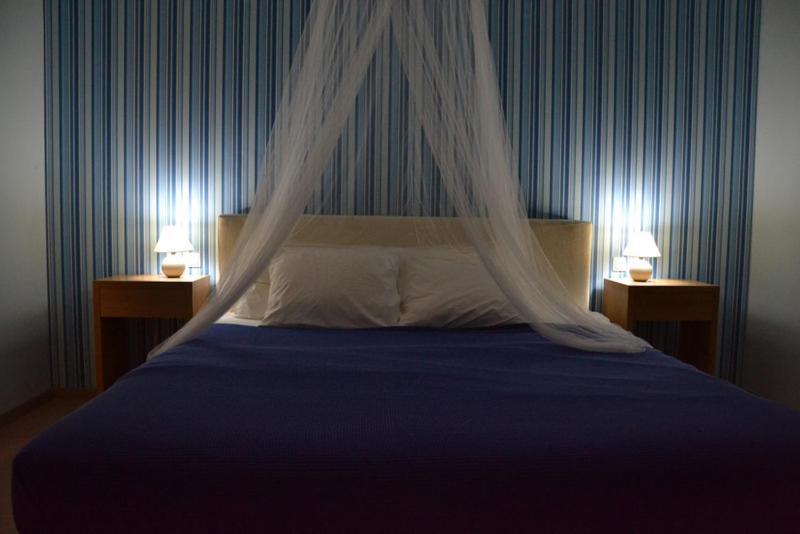 Valente Perlia Rooms Poros Town Exterior photo
